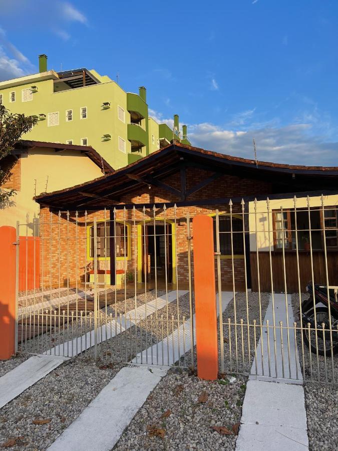 Hostel Coraticum Ubatuba Exterior photo
